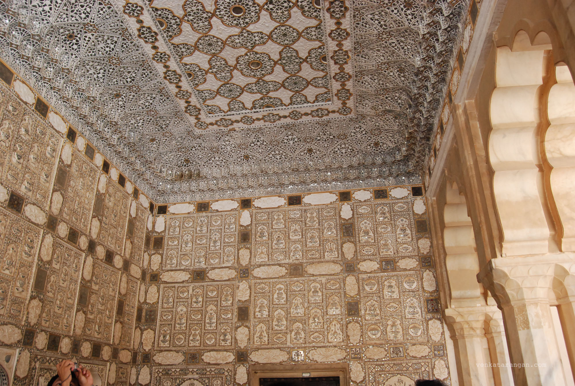 Sheesh Mahal (mirror palace)