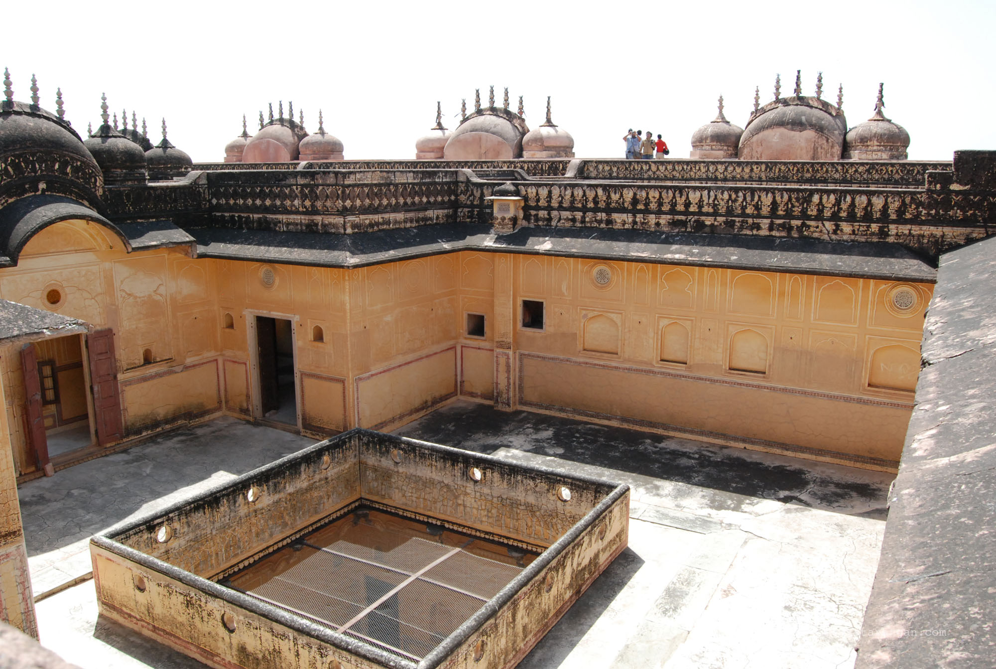 Roof terrace of Nahargarh Fort