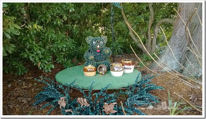 Bear and Honey Decoration - Bellevue Botanical Garden