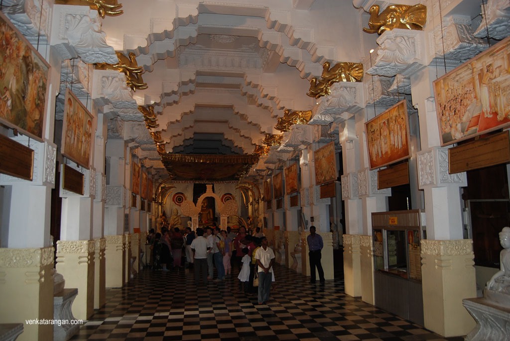 Prayer hall at the Temple of the Tooth Relic, Kandy