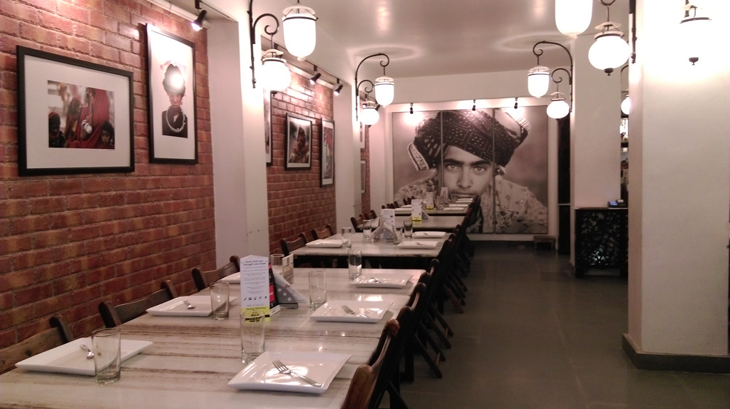 Amdavadi-Gujarati-Restaurant-(2)