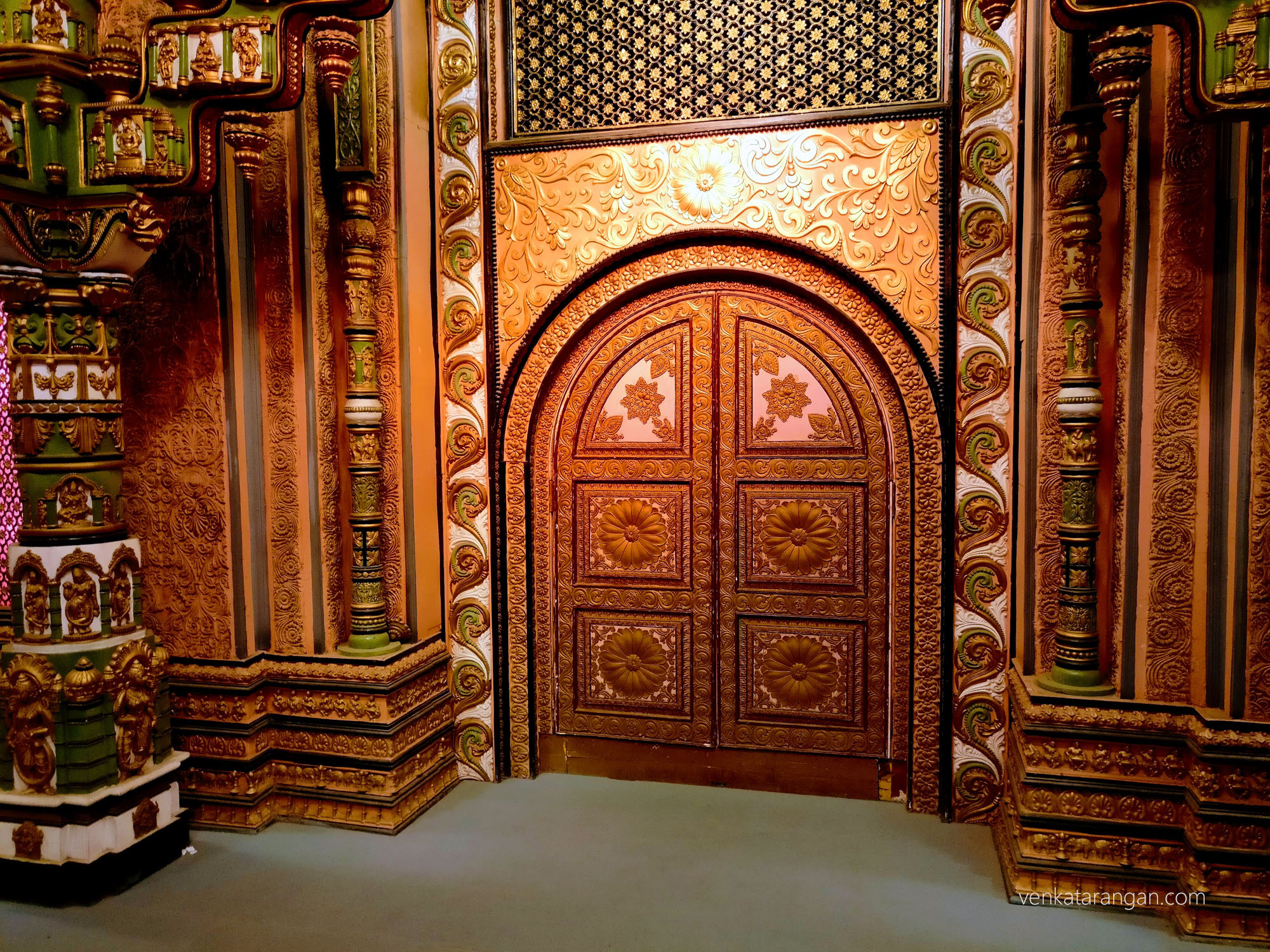 Bhaghavatham set - Exquisitely done doorway