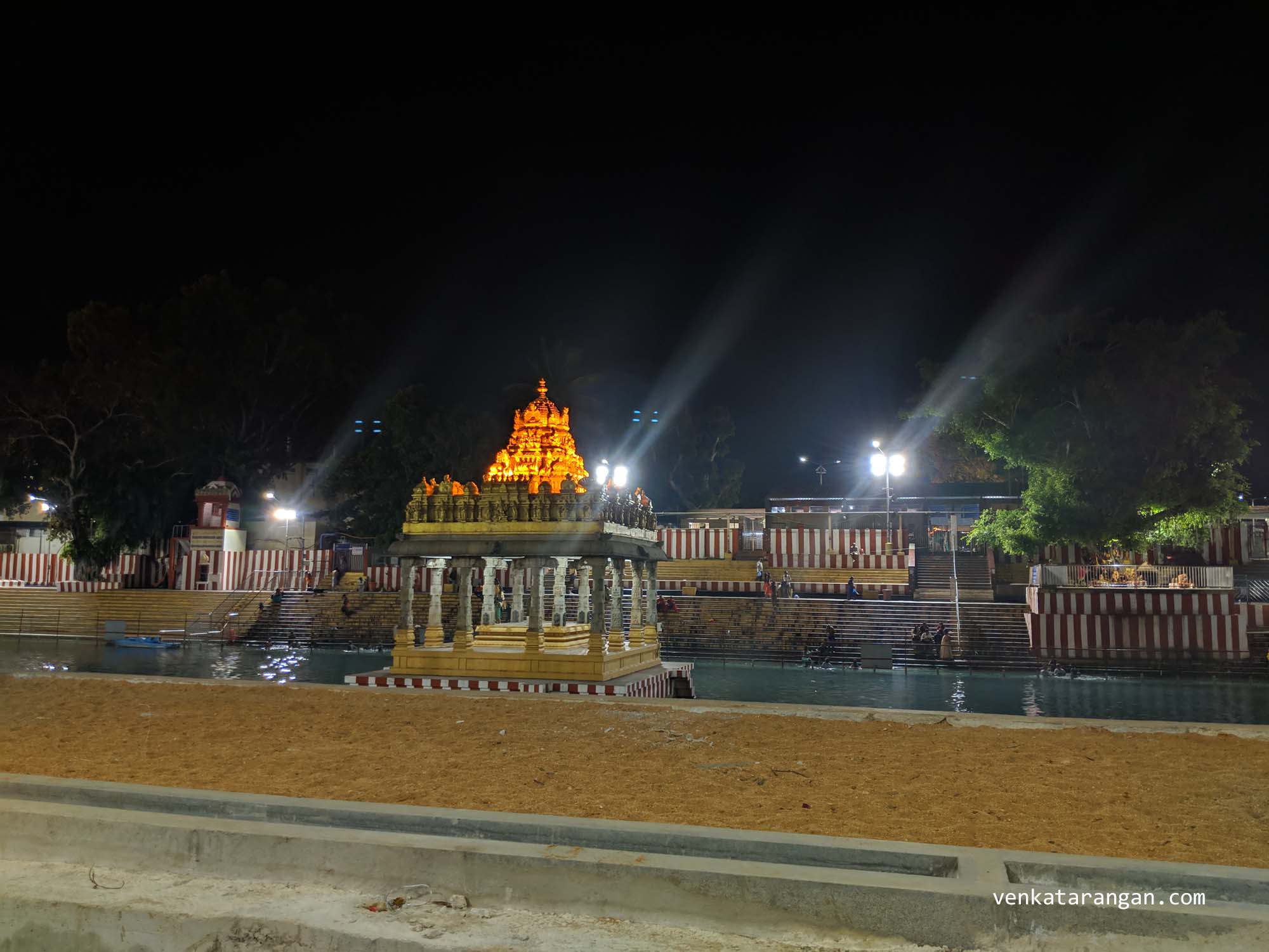 The holy temple pond - Swami Pushkarini