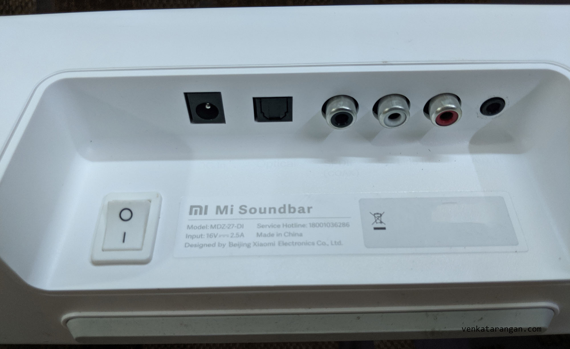 Mi Soundbar 8 has a good selection of ports apart from Bluetooth Wireless - Optical Audio, SPDIF, Audio Line-in (RCA) and Aux-In (3,5mm)