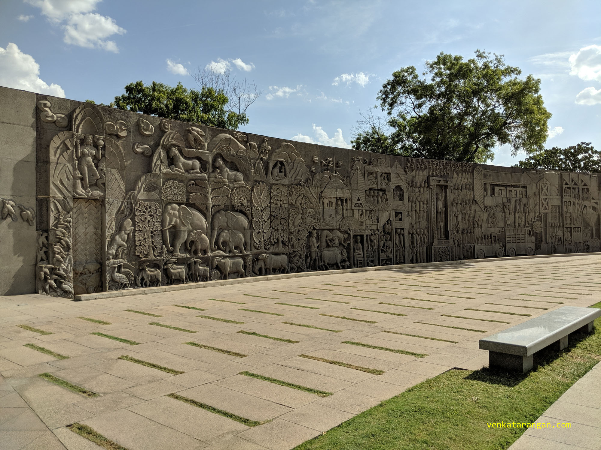 One section of the outer walls are covered with symbols representing animals, Indian culture and Mythology. 