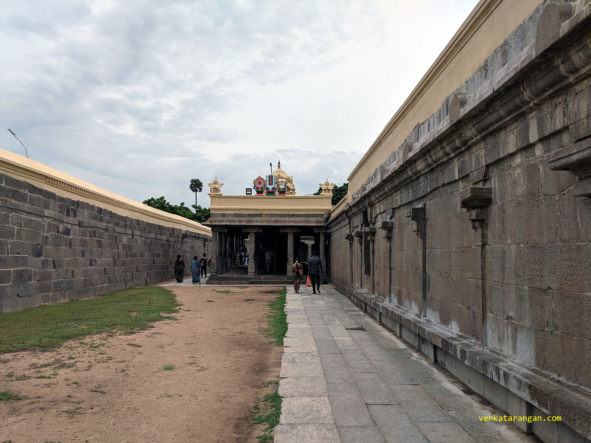 View of the shrine for the Goddess Komalavalli Thayar - தாயார் சன்னதி 