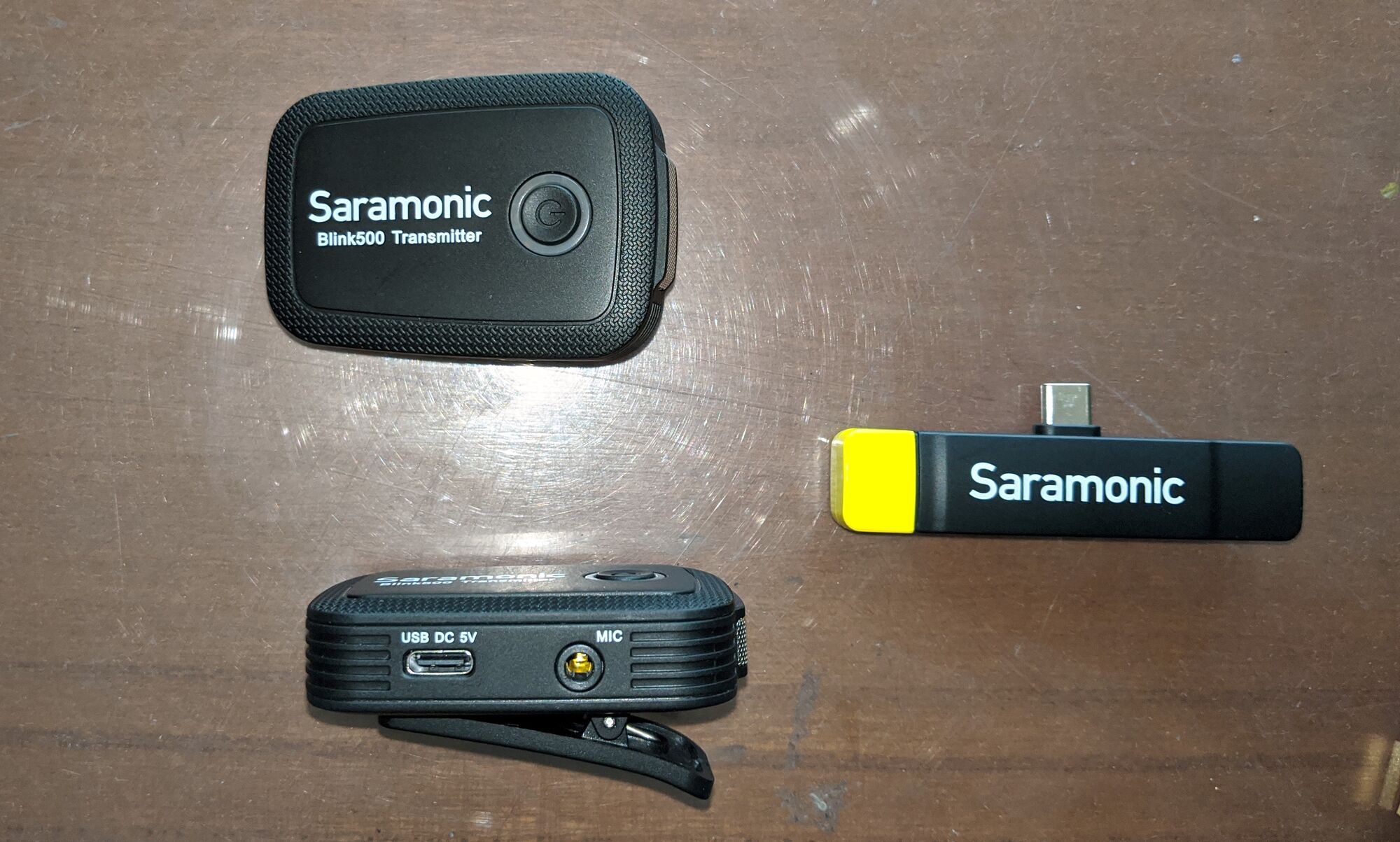 Saramonic Blink500 B6 - 2 wireless Transmitters and 1 wireless receiver