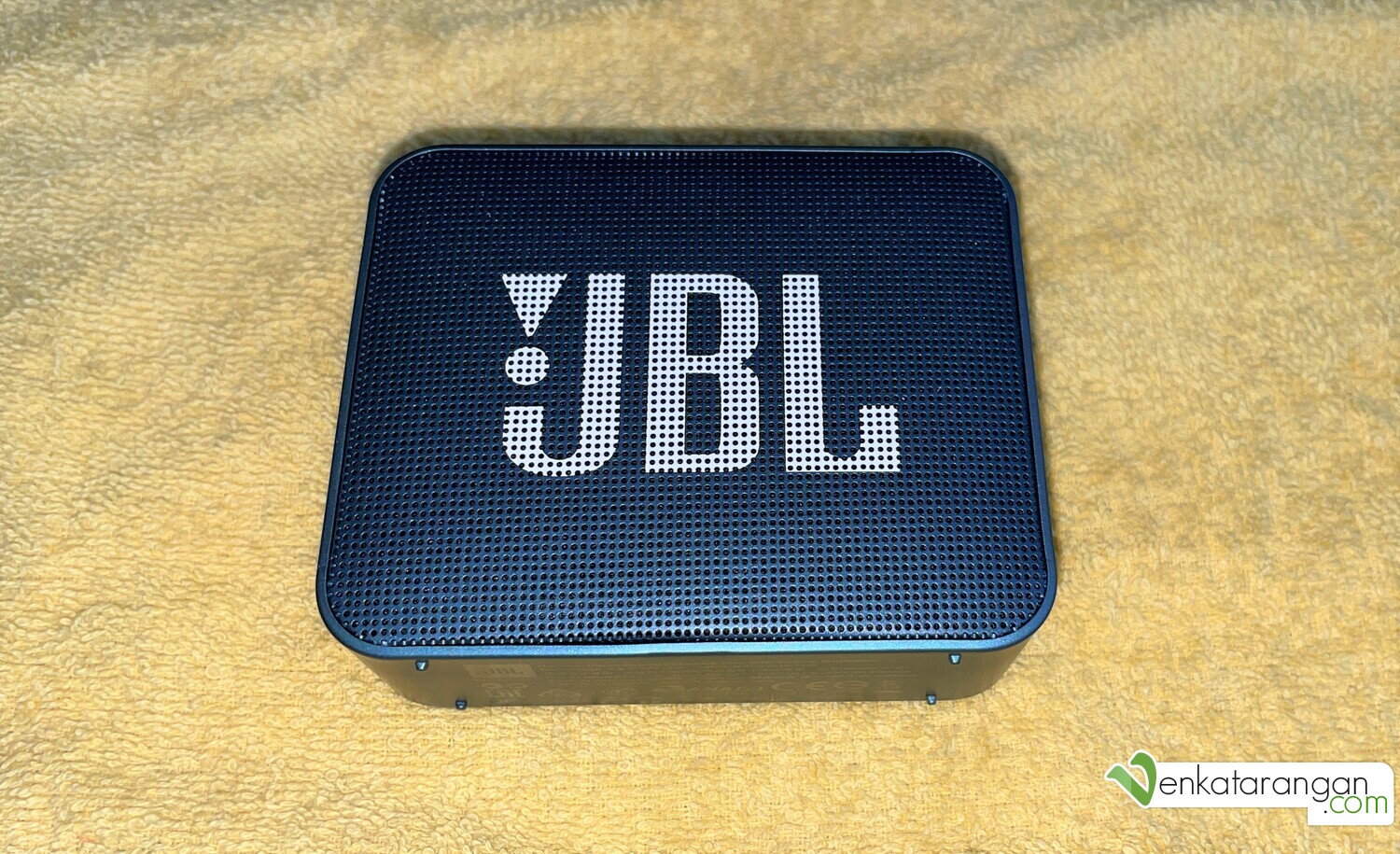 JBL Go 2 Portable Speaker front view