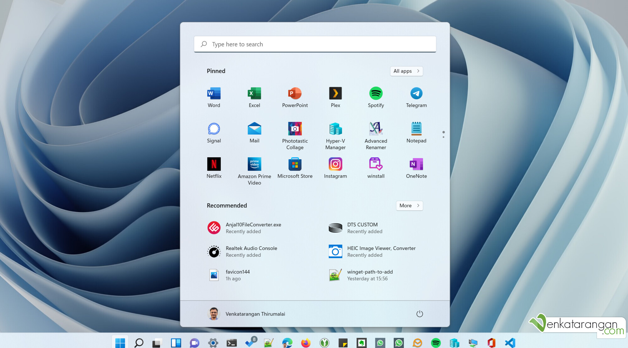 The centered start menu in Windows 11