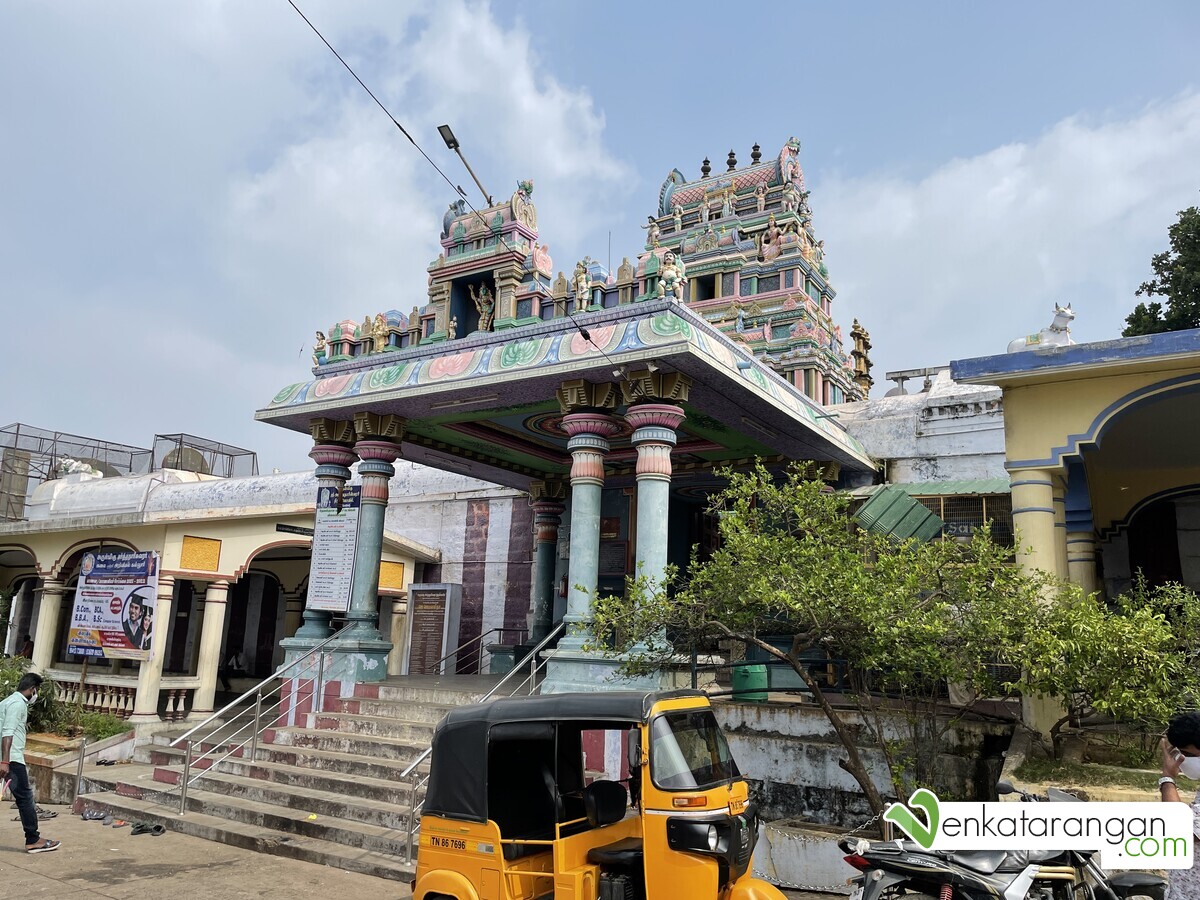 Sri Ardhanareeswarar Temple, Tiruchengode at the hill top