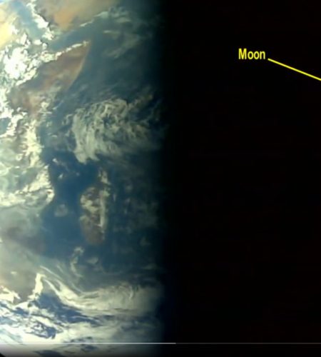 ISRO Aditya-L1 takes a pic of the Earth and Moon