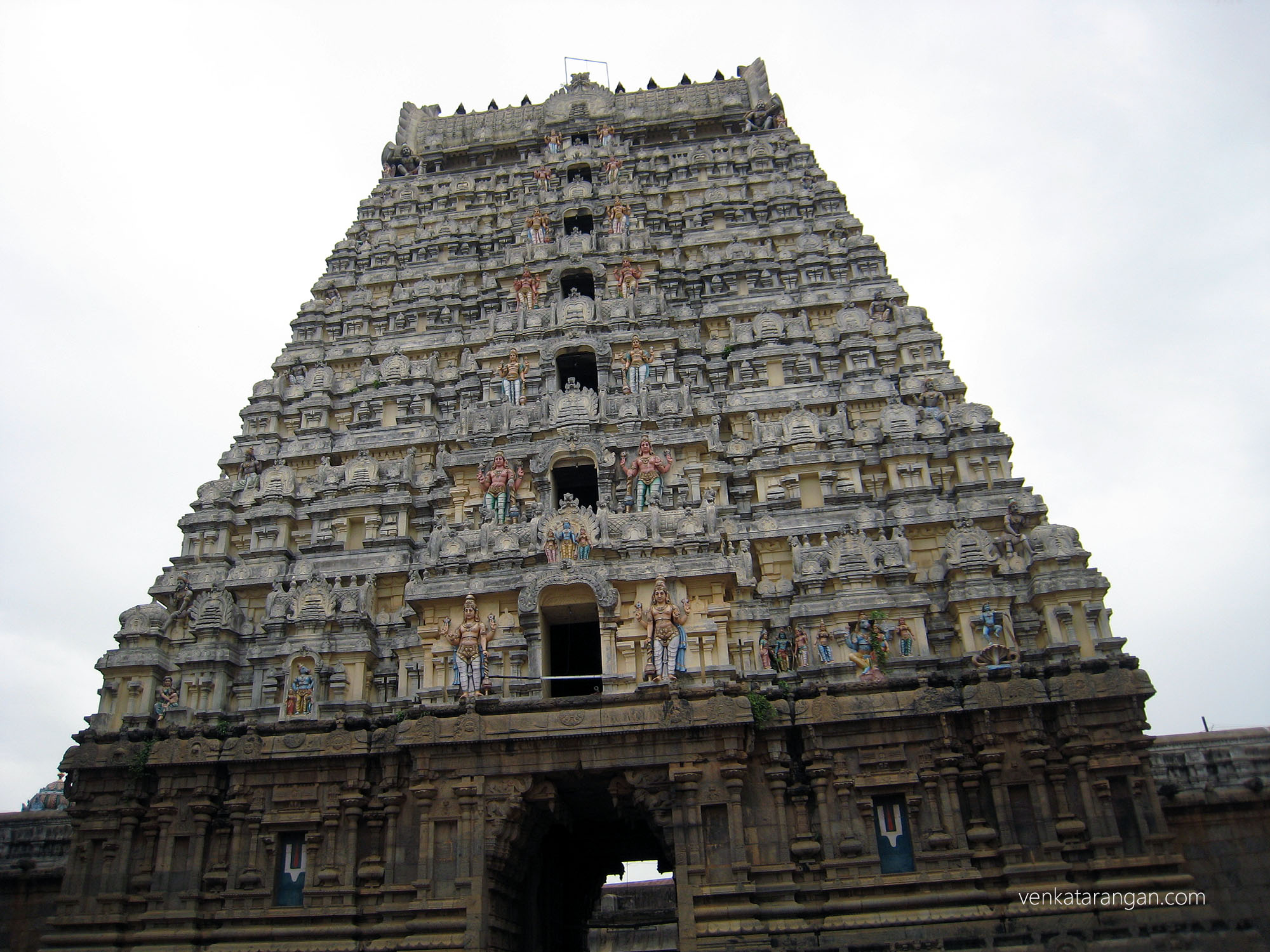 ஸ்ரீ பூவராஹ சுவாமி கோயில் கோபுரம்