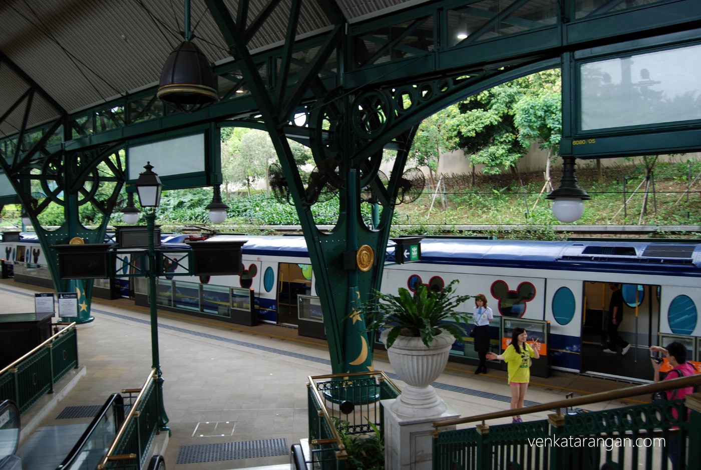 Hong Kong Disneyland MTR station