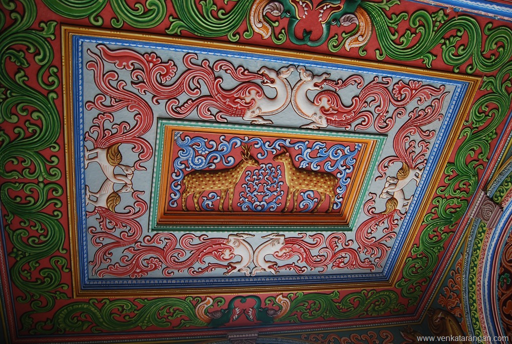 Celing paintings in Saraswathi Mahal Library Celing paintings in Saraswathi Mahal Library