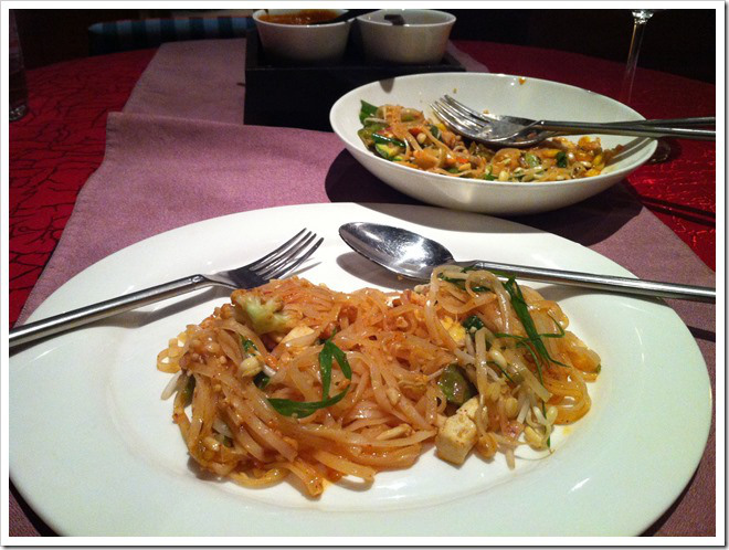 Thai-Pavillion-mango-noodles