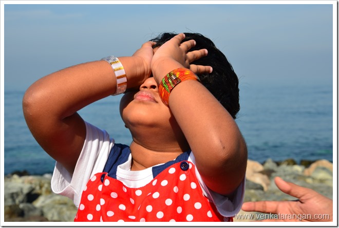 Kids against the Bright sunlight opposite to Atlantis, The Palm, Dubai Kid against the Bright sunlight opposite to Atlantis, The Palm, Dubai