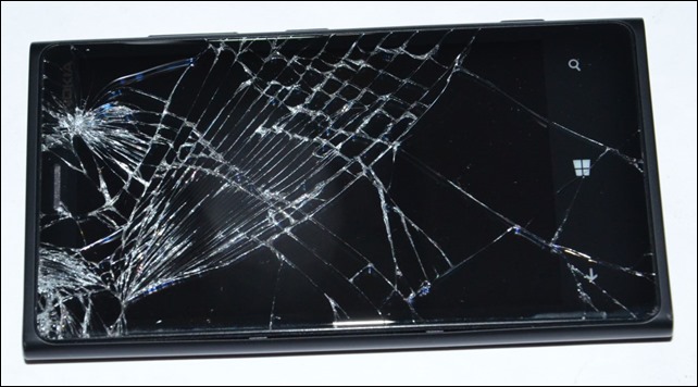 Broken glass of Nokia Lumia 920
