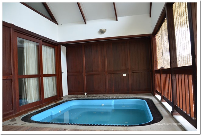 Jacuzzi pool at the Vasudhara Sarovar - Vayalar Vacation