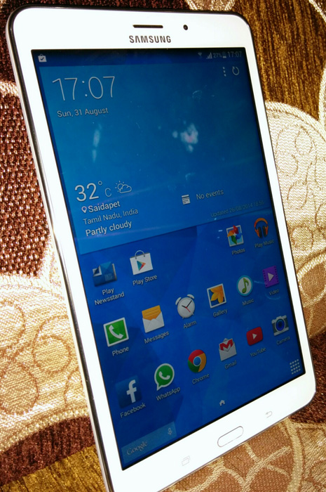 8 inches Samsung Galaxy Tab 4