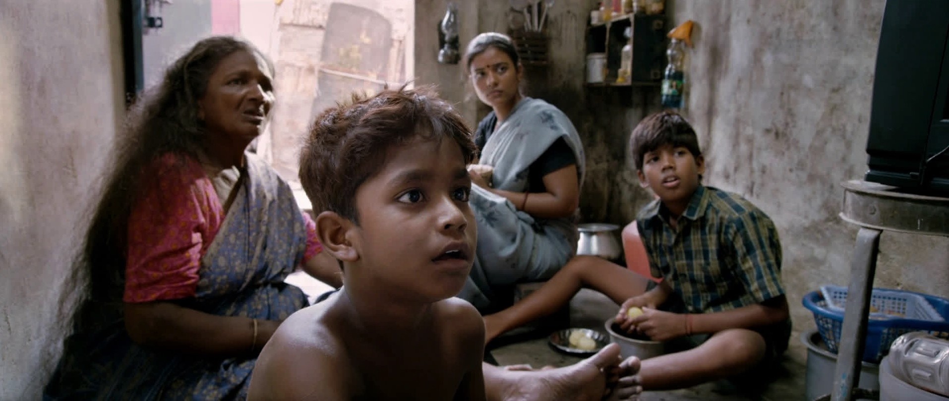 Kaaka Muttai (காக்கா முட்டை)