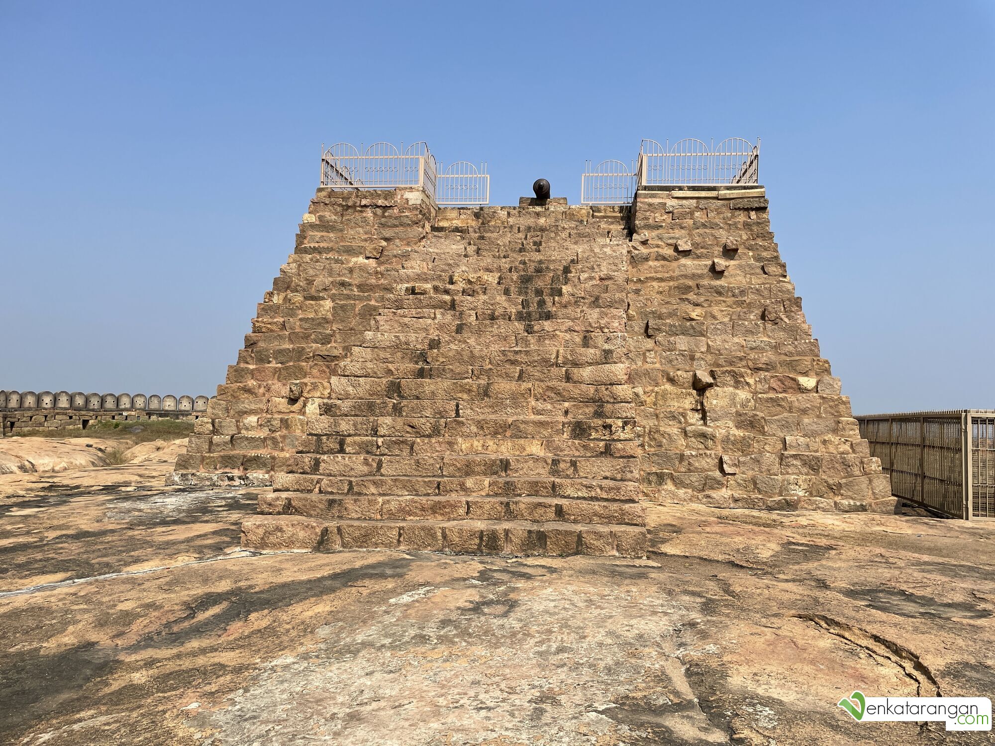 A cannon on top of the Thirumayam fort 