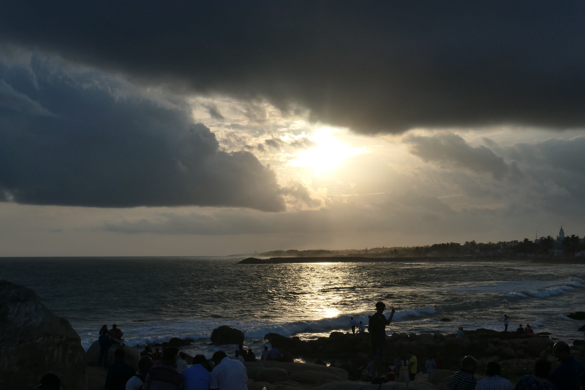 Picture of sunset at Kanyakumari taken with Panasonic Lumix DC-Z200