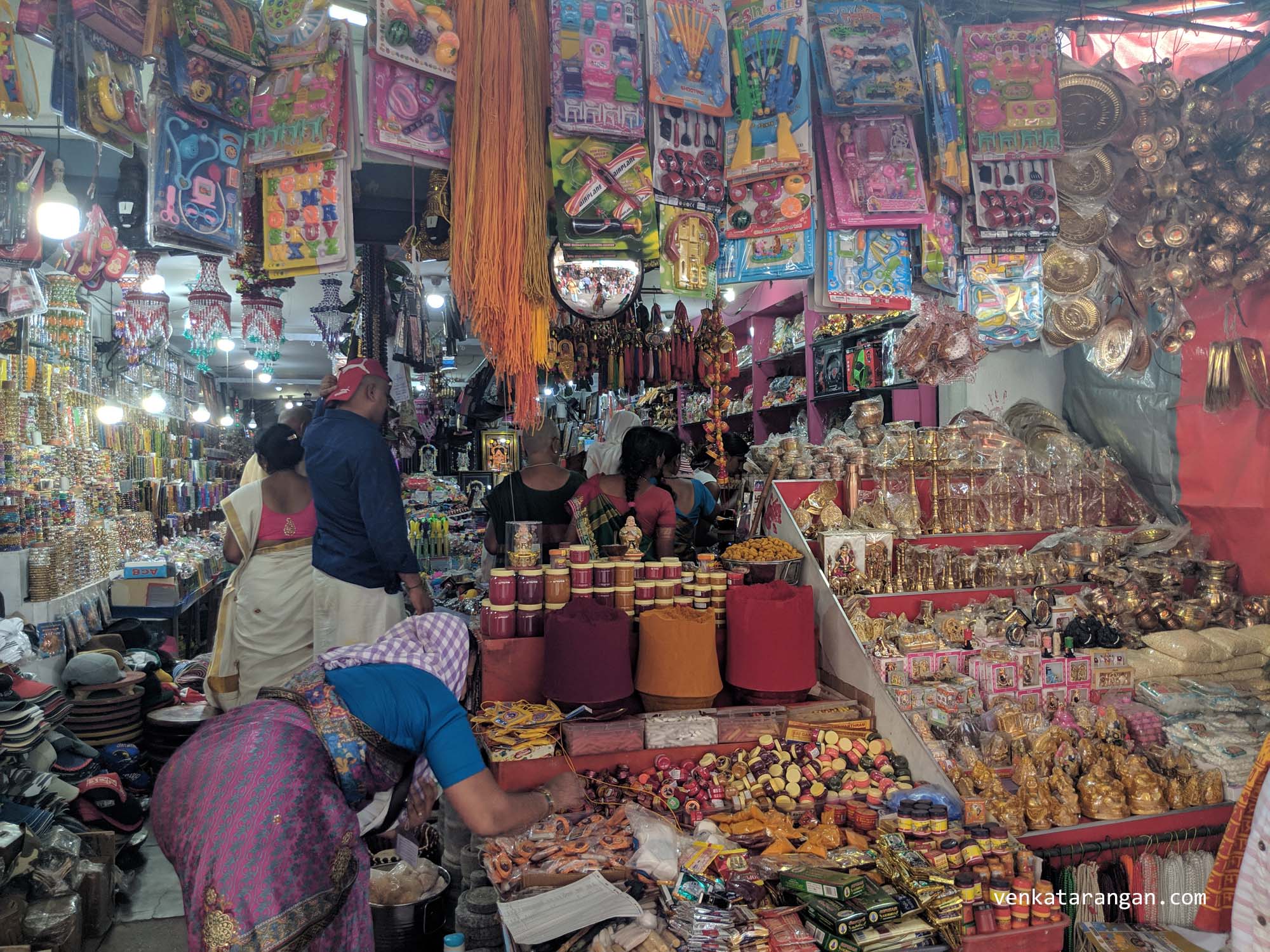 It is considered auspicious and lucky to buy bindi (குங்குமம், மஞ்சள்), sacred threads and even toys from temple streets - here too it is common