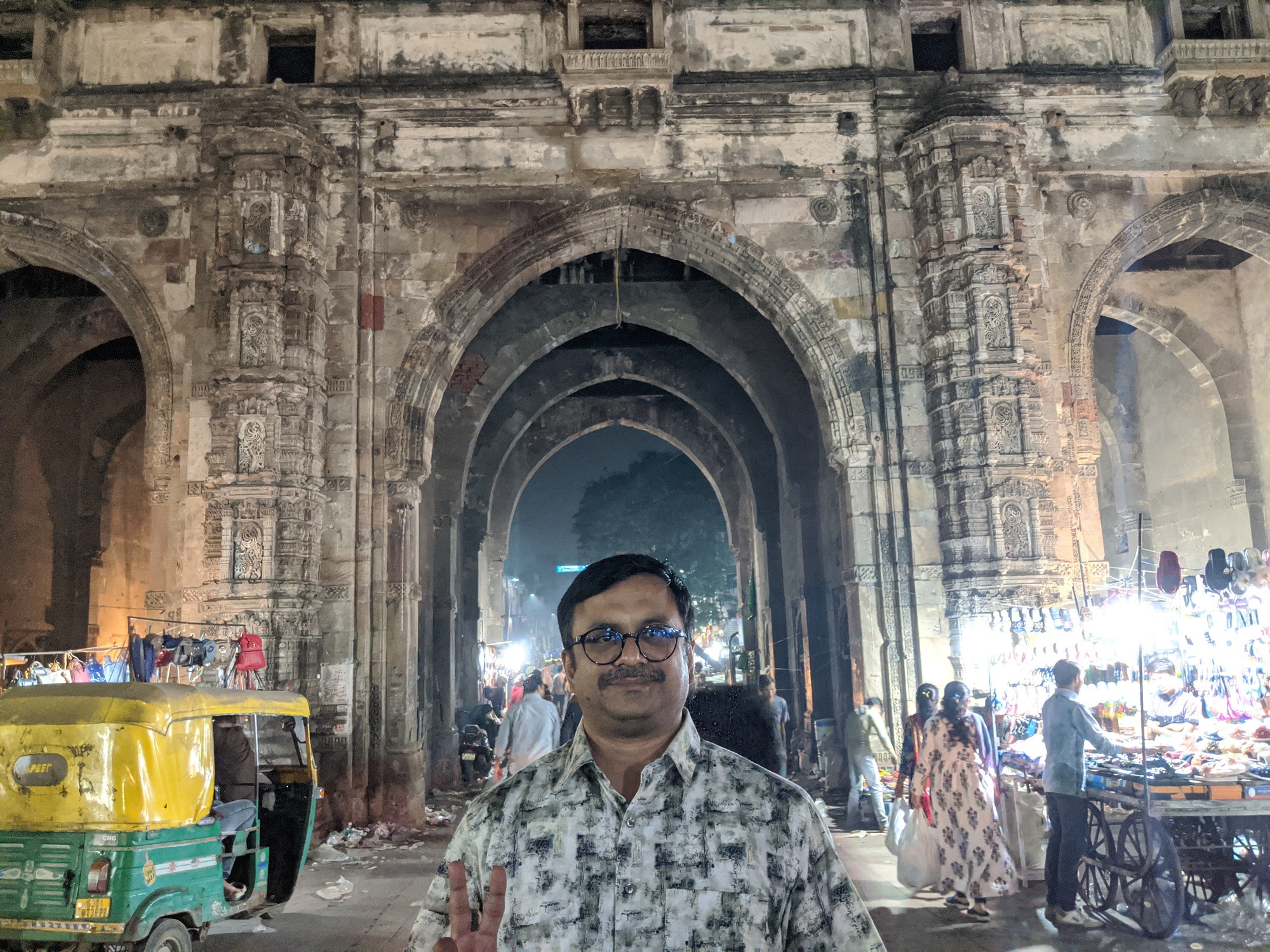 Lal Darwaja Market