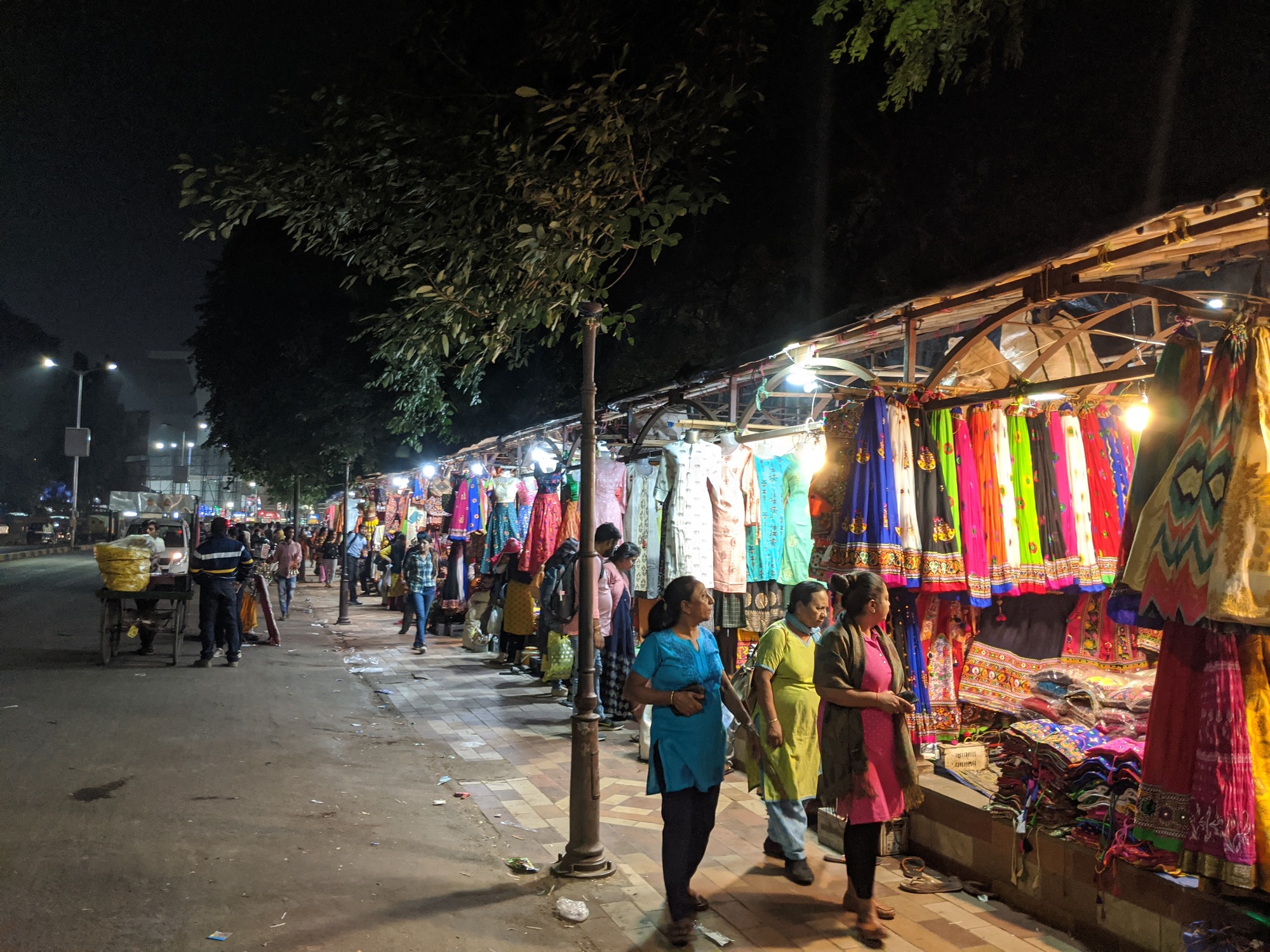 We six were the only boys' group walking in this shopping area. Honestly, we were there only for shopping for our respective wives and daughters.