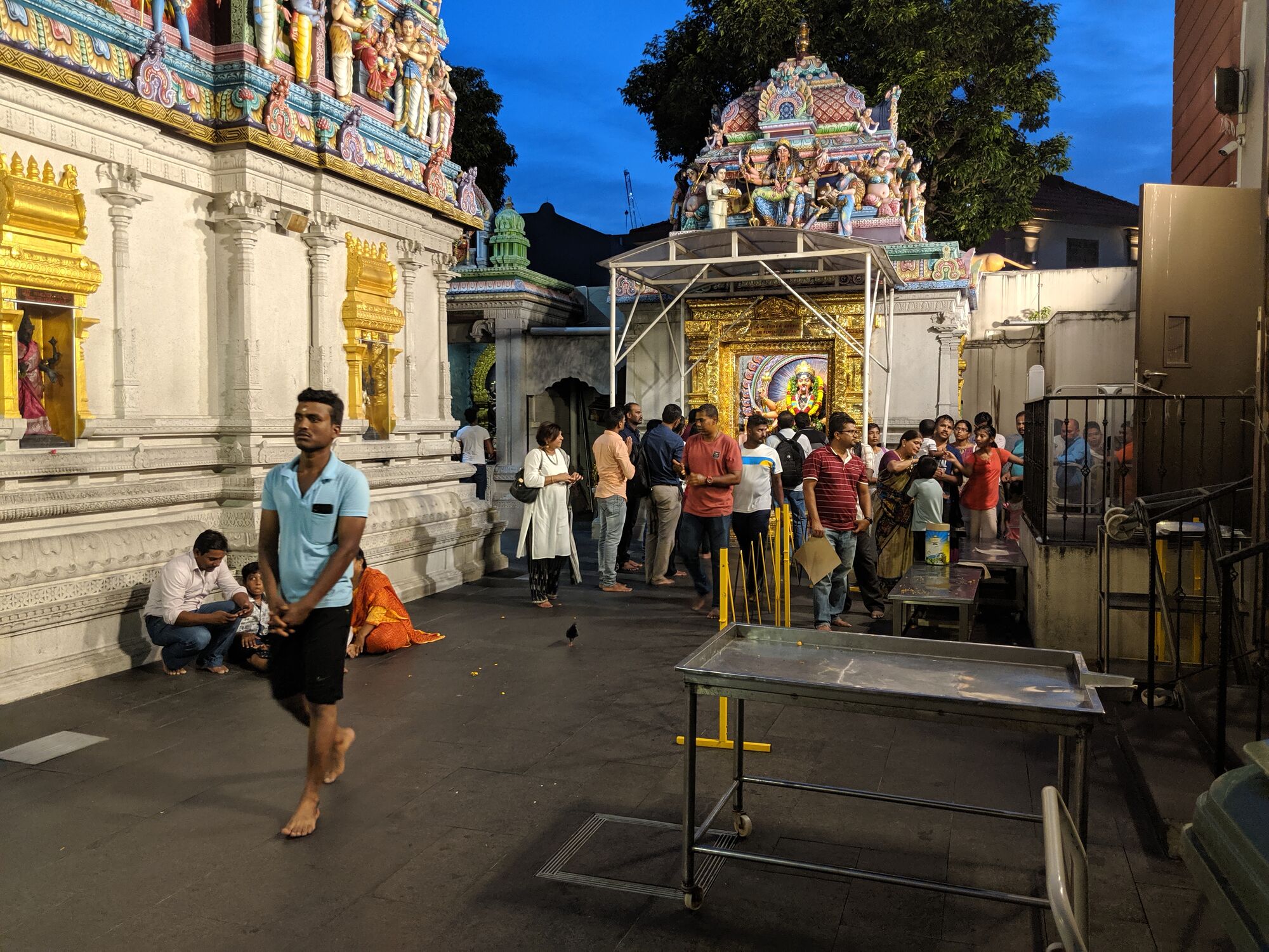 கோயில் உள் பிரகாரம்