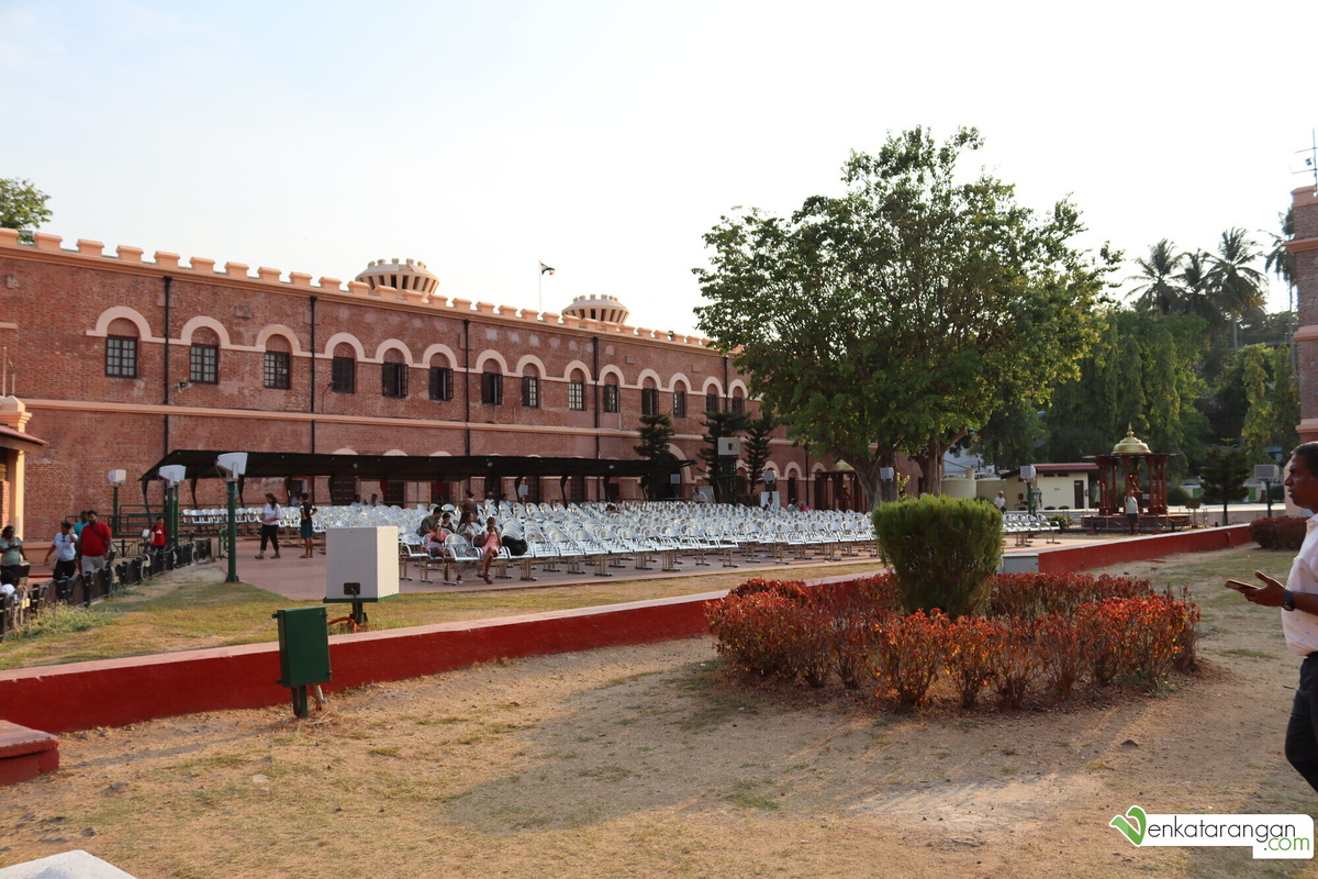 Central Courtyard were light and the sound show was presented 