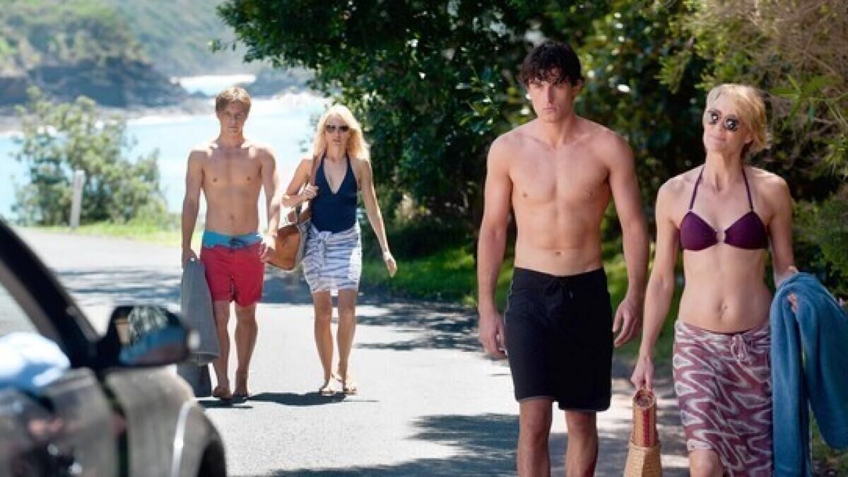Adore (2013)