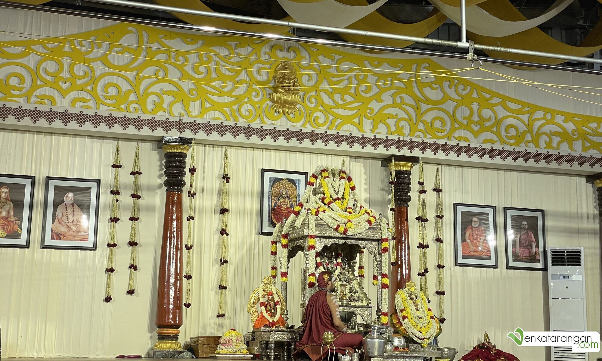 சிருங்கேரி சாரதா இளைய பீடாதிபதி ஜகத்குரு அருளாசியும் சென்னை ஶ்ரீ சந்திர மௌலீஸ்வரர் பூஜையும்