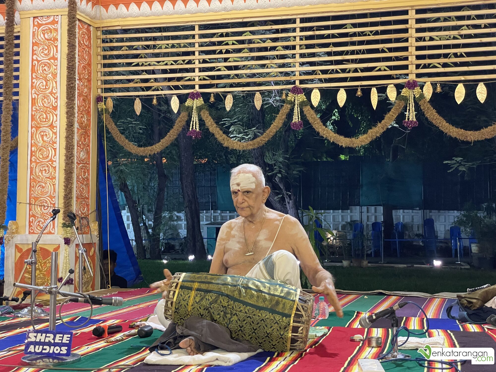 உமையாள்புரம் திரு கே.சிவராமன் அவர்களின் தனியாவர்த்தன மிருதங்க நிகழ்ச்சி