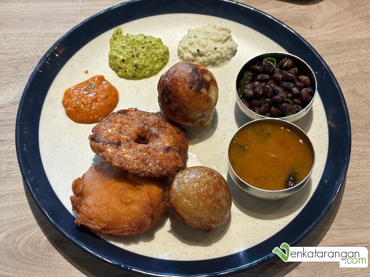 Evening Special Snacks plate at Sangeetha’s New Branch