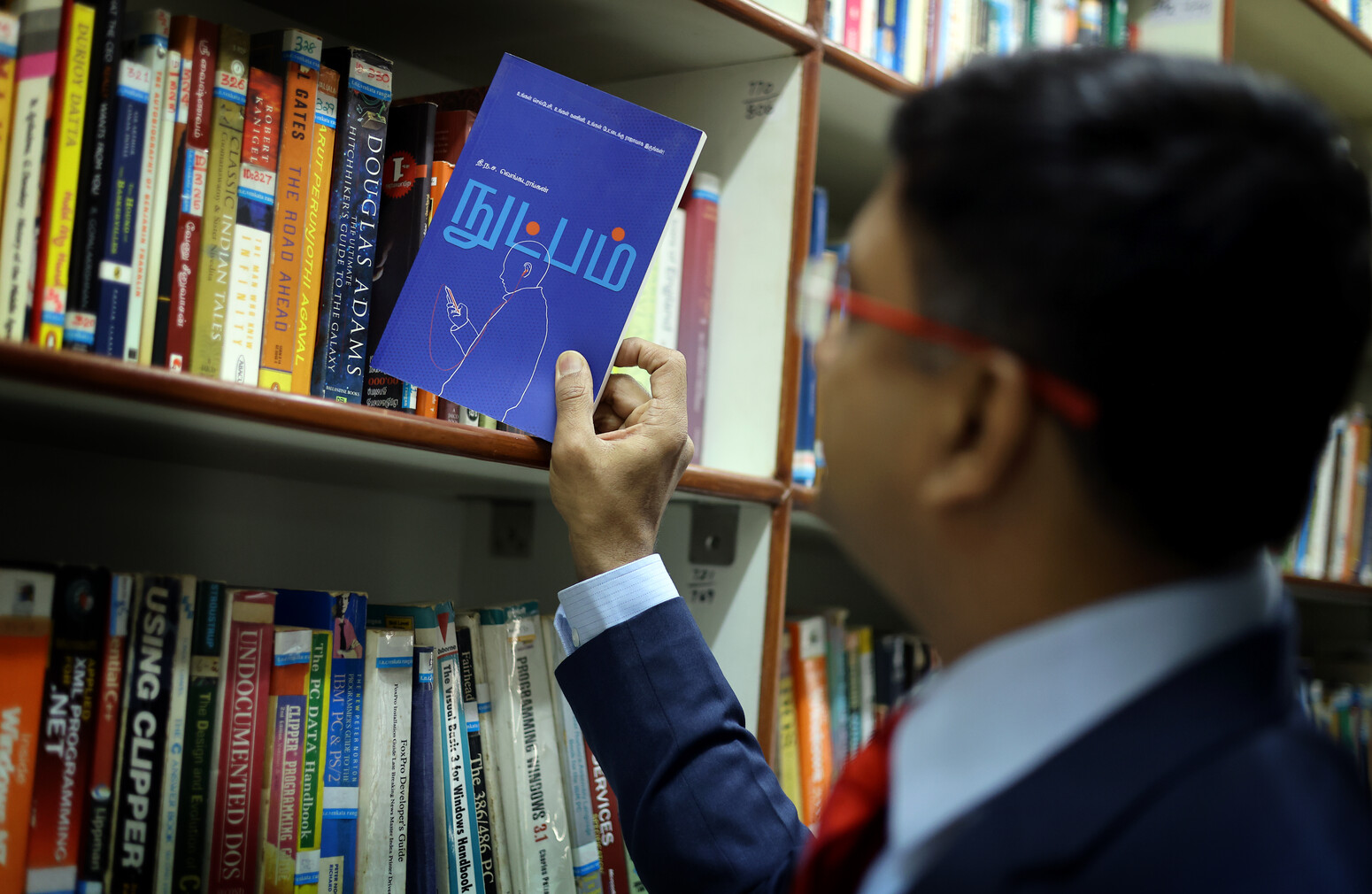 தி.ந.ச.வெங்கடரங்கன், நுட்பம், Zero Degree Publishers. A technology guide for Mobile & Laptop in Tamil.